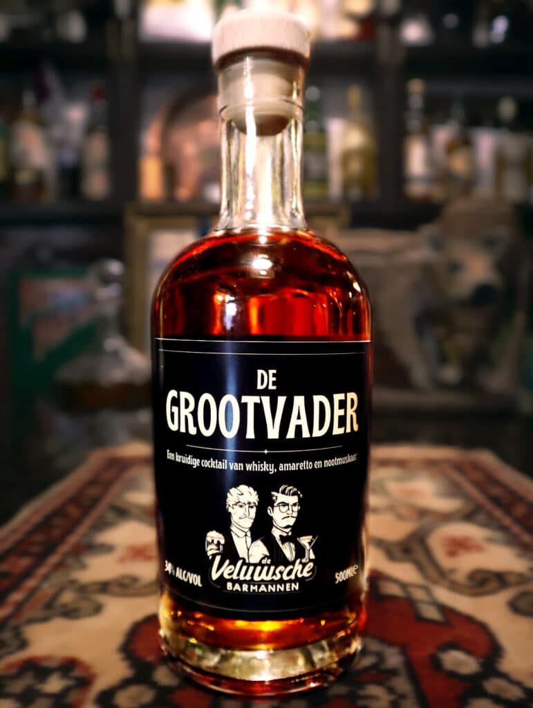 Een cocktail van amaretto en whiskey